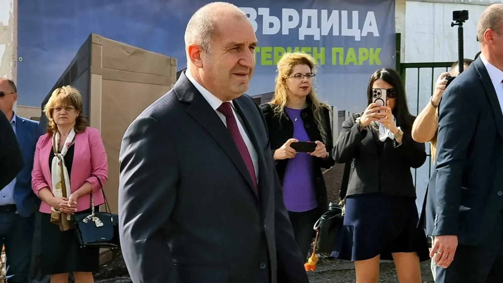 Радев: България няма да участва в новата помощ от 70 млрд. евро за Украйна
