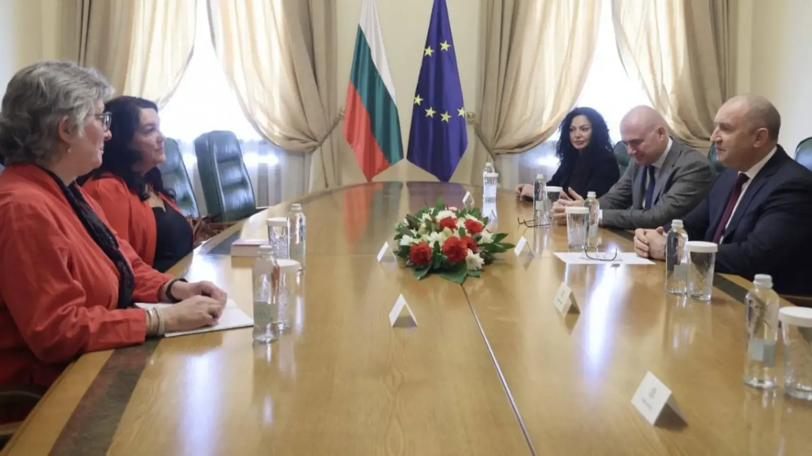 Румен Радев и Бетани Хюз обсъдиха нови филми за България