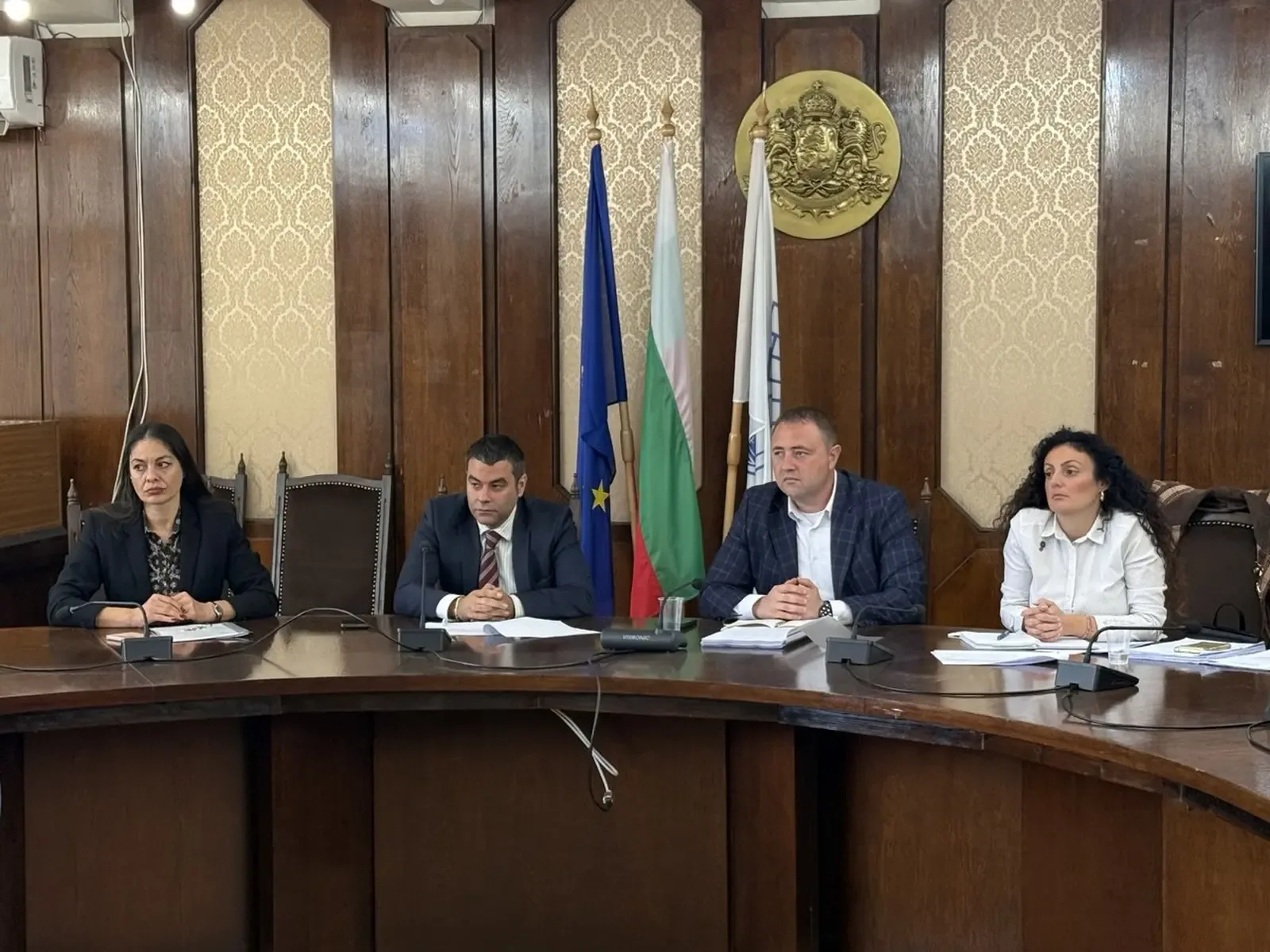 Русе свиква работна група за миризмите в града