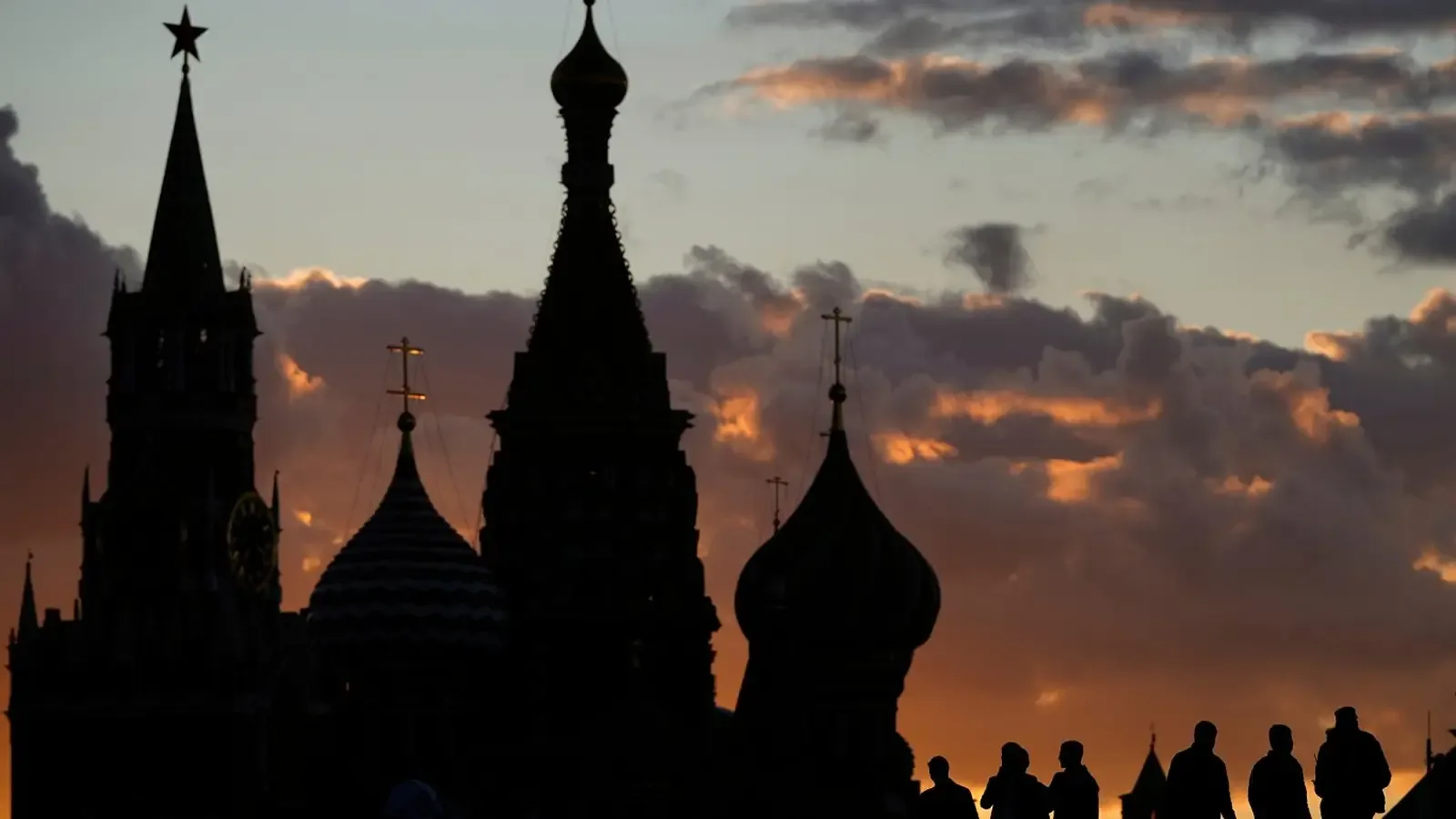 Русия публикува списък с 12 опозиционери в изгнание под ограничения