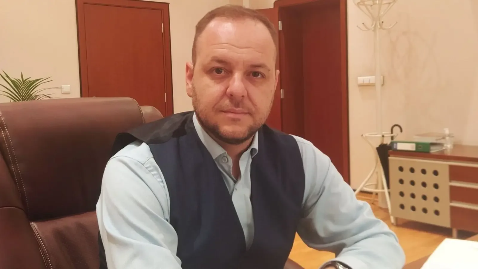Сандов търси допълнителна работа заради разходите по делото за "Петрохан"
