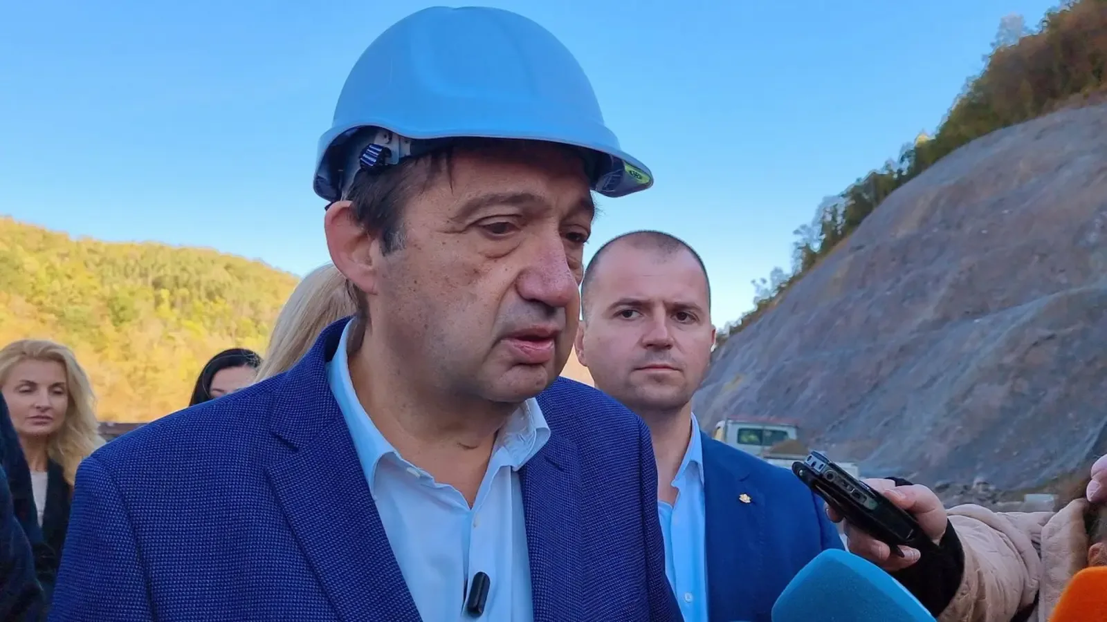Шишков: Пътищата в Северна България са в "код червено"