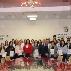 Ученици от Молдова завършиха обучение по български в Русе