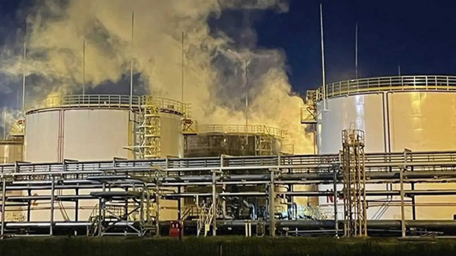 Украйна поднови ударите по руски рафинерии след двуседмична пауза