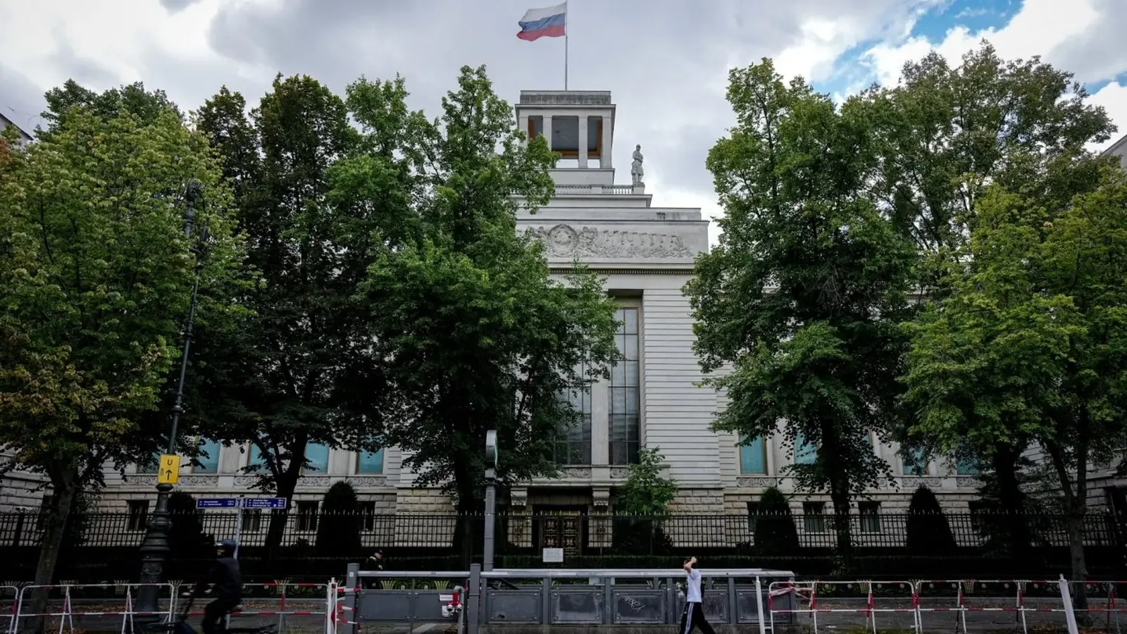 В Германия арестуваха украинец по подозрение в шпионаж за Русия