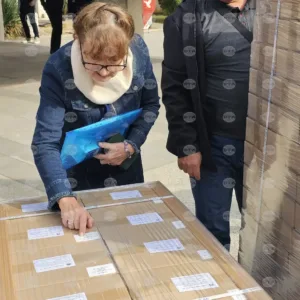 В Русе пристигнаха ролките за машинното гласуване