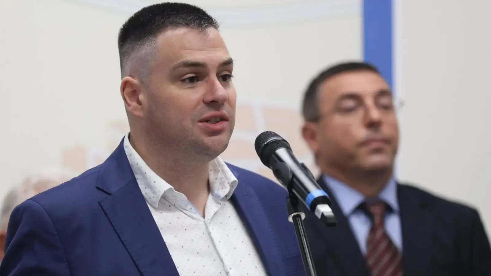 Виктор Чаушев напуска екипа на Васил Терзиев