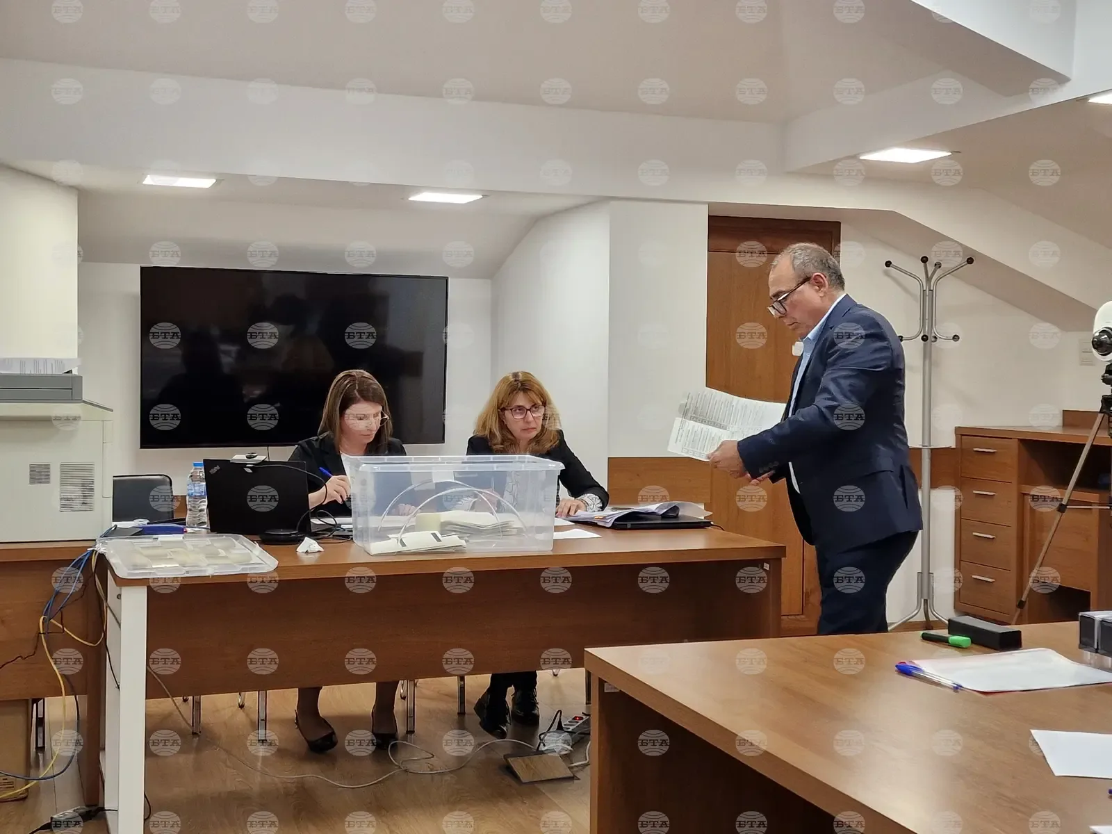 Всички 37 прокурори с право на глас в Русе гласуваха за ВСС